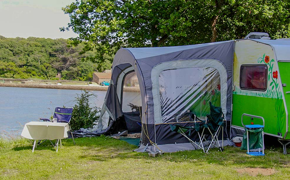 camping emplacement campingcar