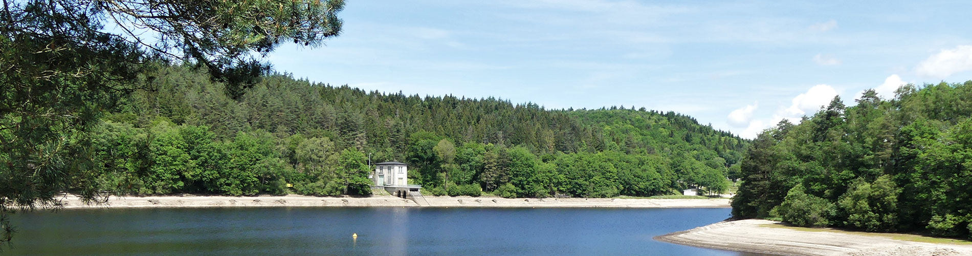 paysage correze vacances lac